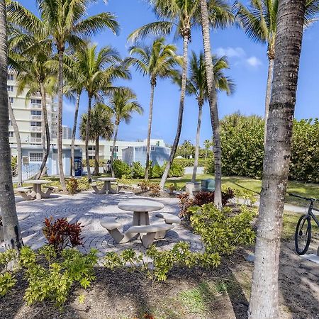 Singer Island Stunner 2 Br Aparthotel Palm Beach Shores Bagian luar foto