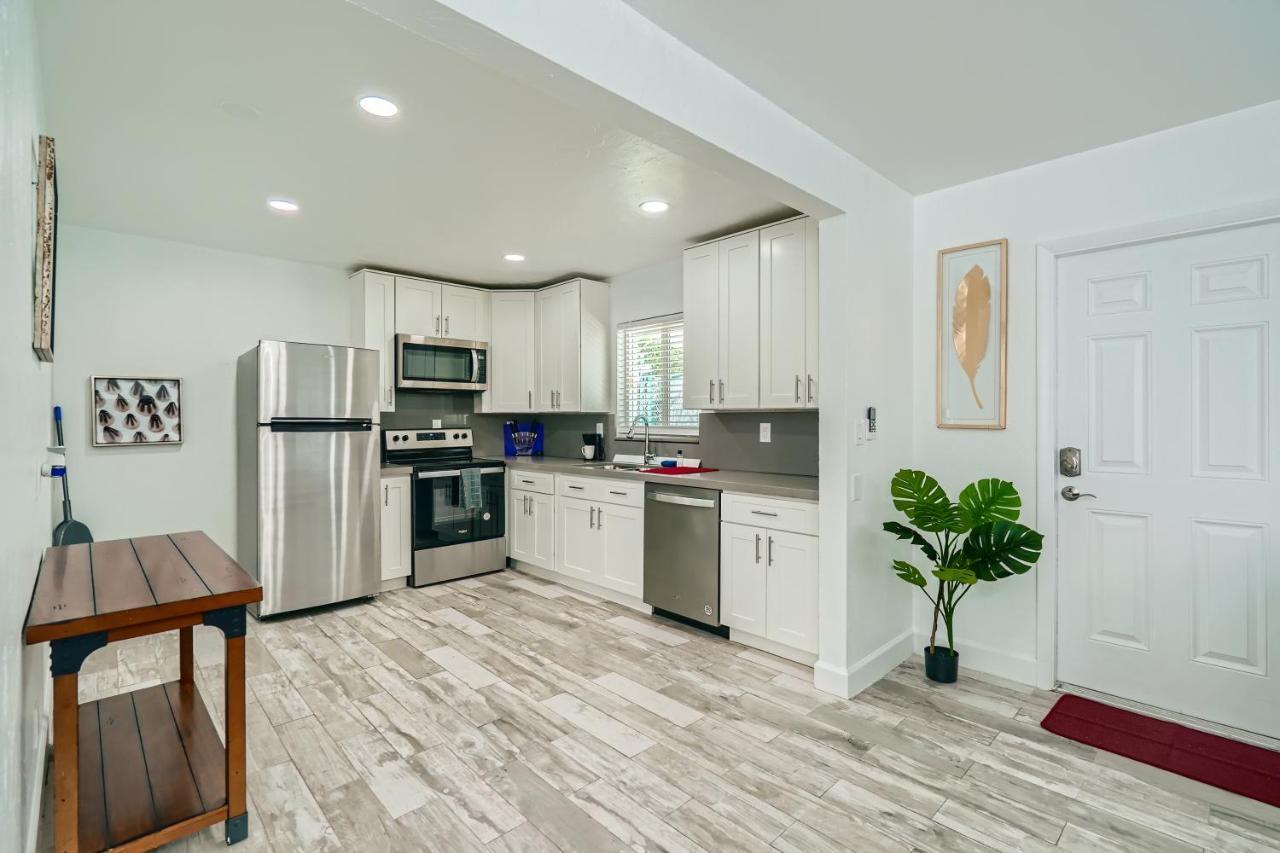Singer Island Stunner 2 Br Aparthotel Palm Beach Shores Bagian luar foto